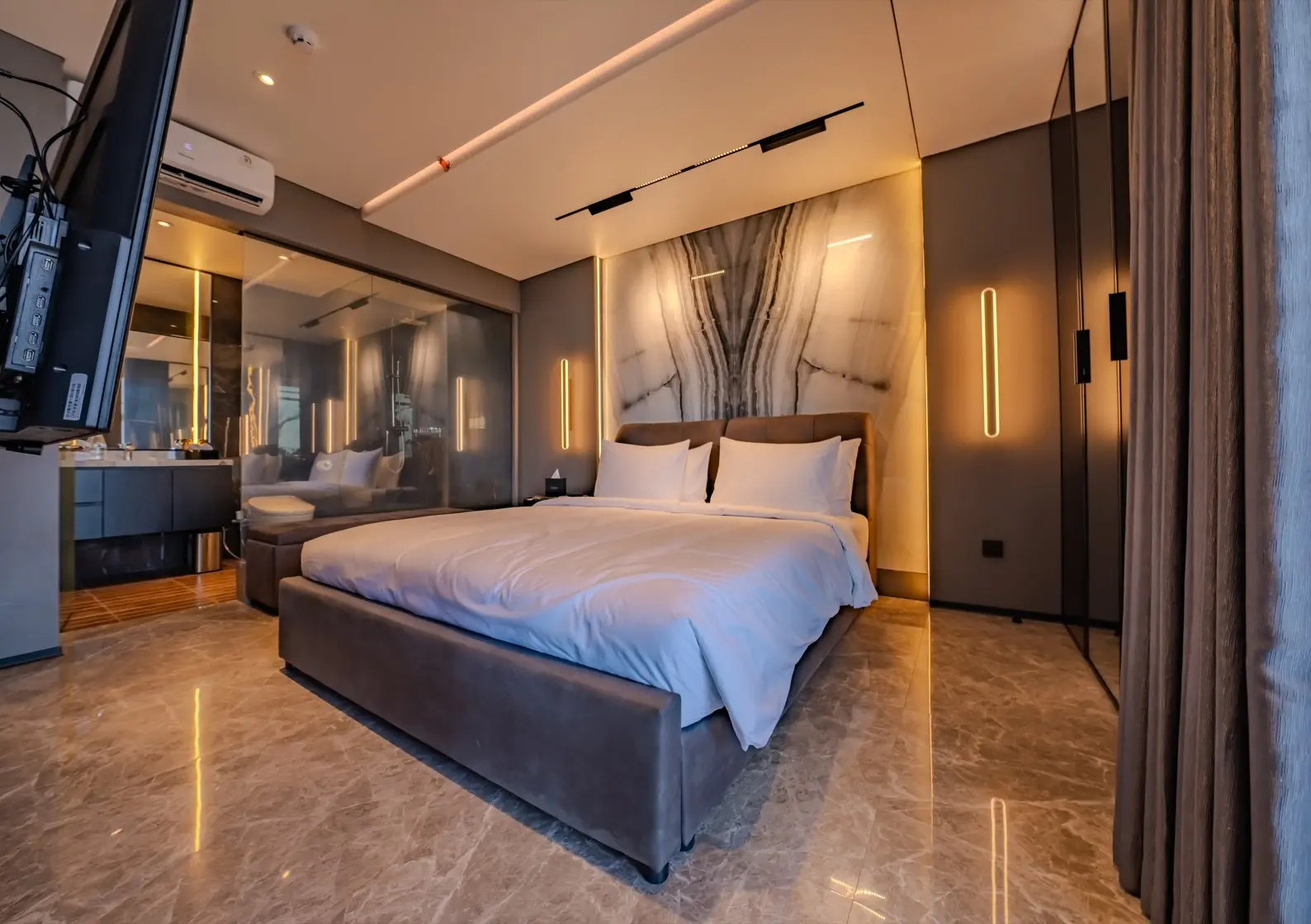 Ruang keluarga residence dua kamar — 2